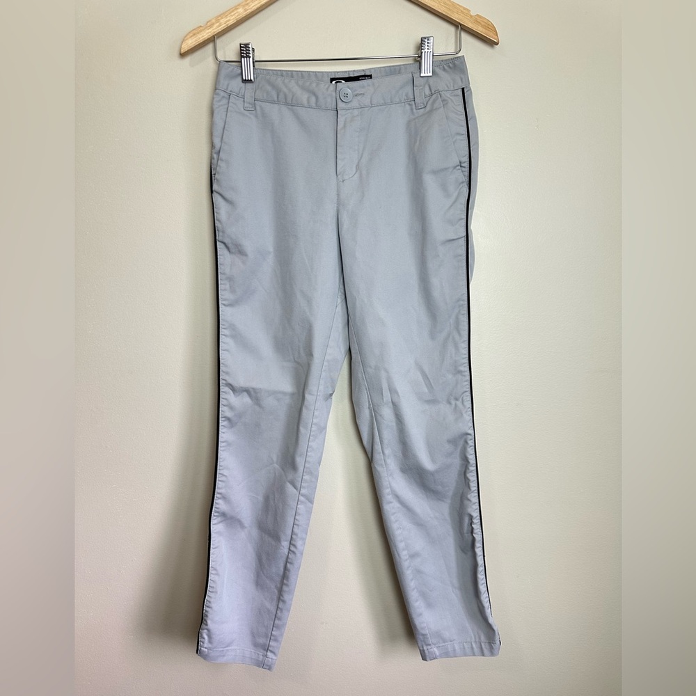 Oakley Size XS Gray Chinos Slim Fit